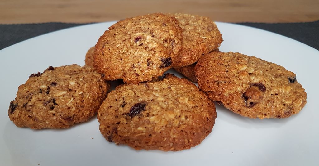 Healthy Soft and Chewy Oatmeal Raisin Cookies