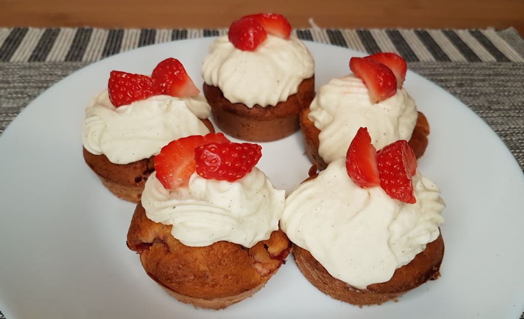 Erdbeer-Cupcakes mit Mascarpone